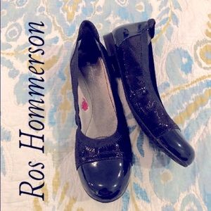 ROS HOMMERSON “Ronnie” Gorgeous Navy Snakeskin-Look Flats w/ 1/2” Heel.